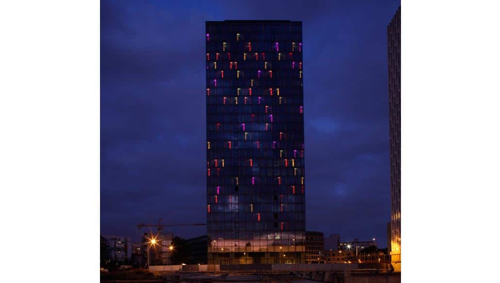 2009-Montreuil-tour Cityscope-mise en lumière parivs entrée-1030x582